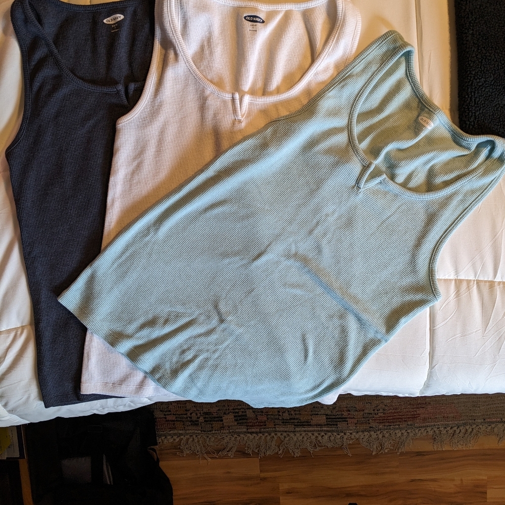 3 Old Navy v neck waffle knit tank tops